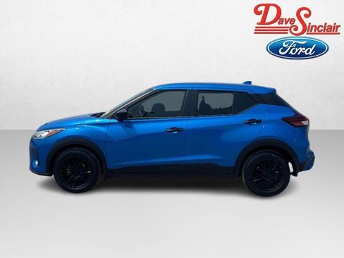 Used 2025 Nissan Kicks Play S FWD image 10