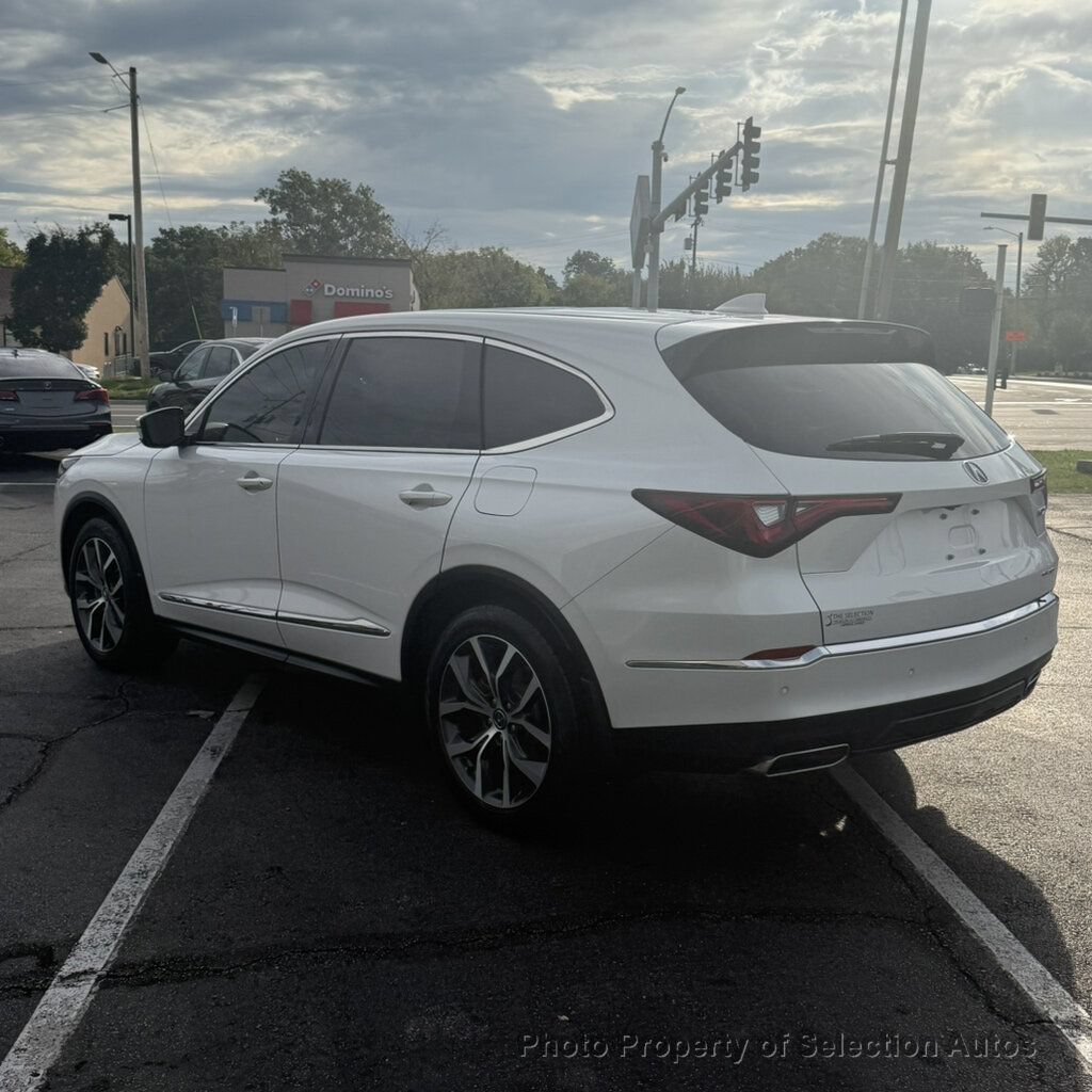 Used 2023 Acura MDX w/ Technology Package AWD/4WD image 11
