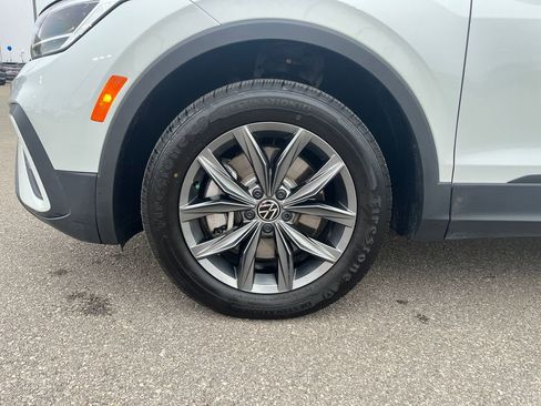 Used 2024 Volkswagen Tiguan Wolfsburg Edition image 28