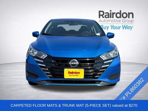 Used 2023 Nissan Versa SV FWD image 2
