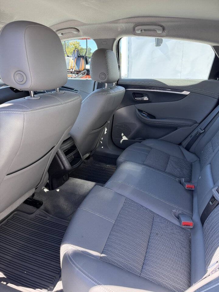 Used 2019 Chevrolet Impala LS FWD image 10