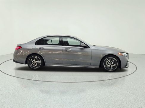 Used 2022 Mercedes-Benz C 300 Sedan image 4