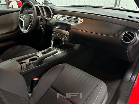 Used 2014 Chevrolet Camaro LS RWD image 33