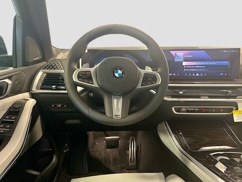 New 2026 BMW X5 xDrive40i w/ M Sport Package AWD/4WD image 24