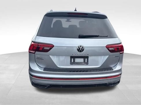 Used 2024 Volkswagen Tiguan SE R-Line AWD/4WD image 20