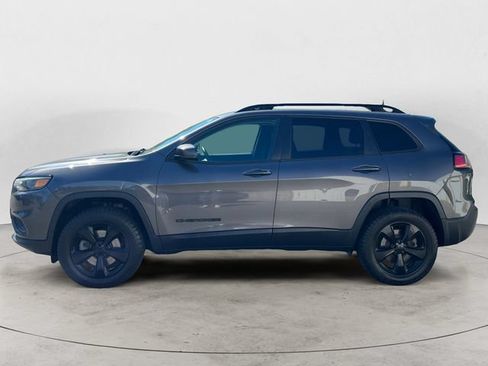 Used 2019 Jeep Cherokee Latitude Plus AWD/4WD image 2