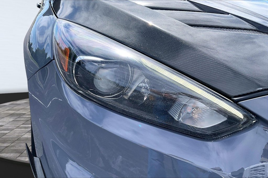Used 2017 Ford Focus RS AWD/4WD image 30