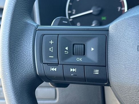 Certified 2025 Nissan Rogue S image 11