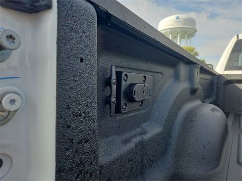 Used 2024 RAM 3500 Tradesman w/ Chrome Appearance Group image 35