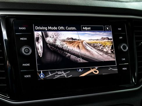 Used 2021 Volkswagen Atlas Cross Sport SEL R-Line image 28