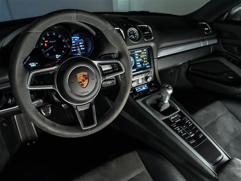 Certified 2016 Porsche Boxster Spyder RWD image 4