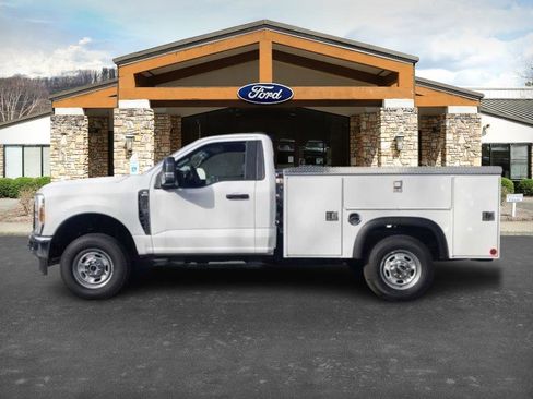 New 2023 Ford F250 XL w/ Snow Plow Prep Package image 6