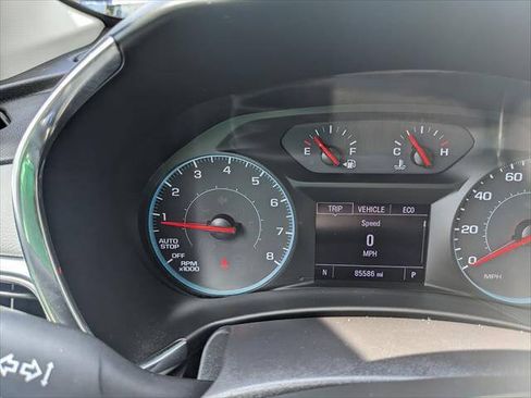 Used 2018 Chevrolet Equinox LS AWD/4WD image 20