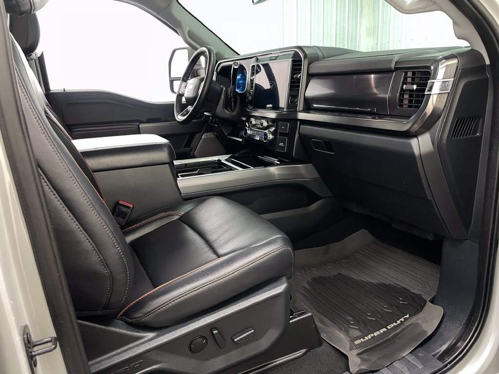 Used 2025 Ford F250 Lariat w/ Lariat Ultimate Package AWD/4WD image 43