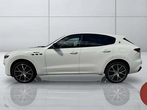 Used 2024 Maserati Levante Modena Ultima AWD/4WD image 3