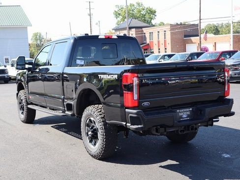 New 2026 Ford F250 Platinum w/ Tremor Off-Road Package image 19