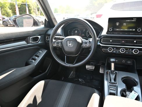 Used 2022 Honda Civic Sport image 9