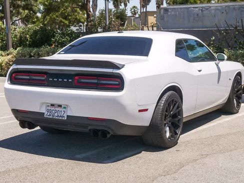 Used 2017 Dodge Challenger R/T RWD image 9