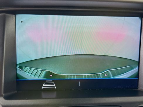 Used 2022 Chevrolet Colorado LT w/ Fleet Safety Package image 19