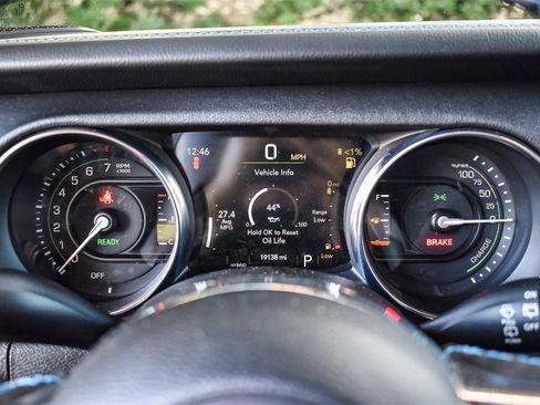 Used 2023 Jeep Wrangler Unlimited Rubicon 4xe w/ Steel Bumper Group image 21