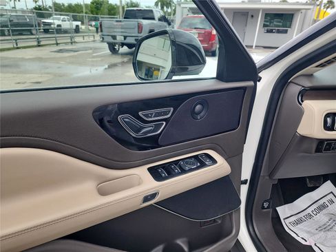 Certified 2023 Lincoln Aviator Reserve w/ Equipment Group 201A AWD/4WD image 16