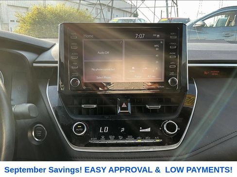 Used 2021 Toyota Corolla SE w/ SE Premium Package FWD image 13