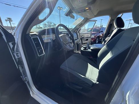 Used 2021 RAM 1500 Classic SLT image 13