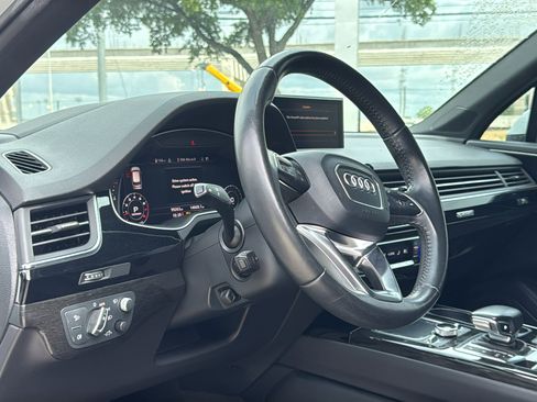 Used 2018 Audi Q7 3.0T Prestige w/ Prestige Package AWD/4WD image 10