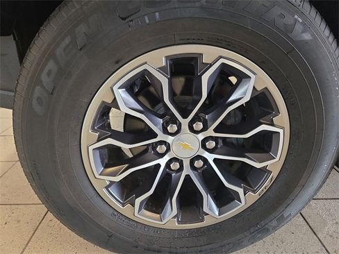 Used 2019 Chevrolet Colorado ZR2 image 10