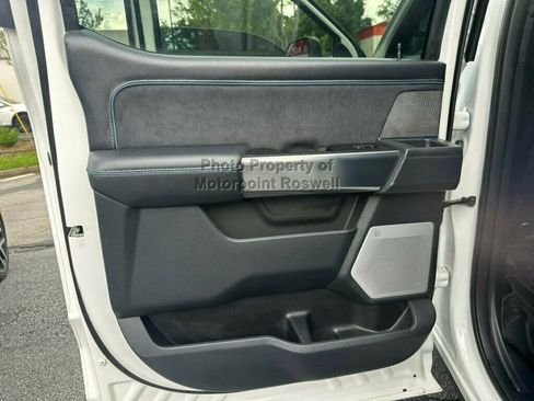 Used 2025 Ford F350 Platinum AWD/4WD image 32