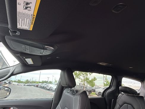 New 2026 Chrysler Voyager LX image 12