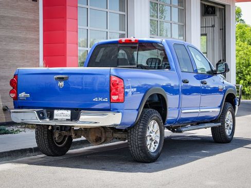Used 2009 Dodge Ram 2500 Truck SLT w/ Trailer Tow Group AWD/4WD image 3