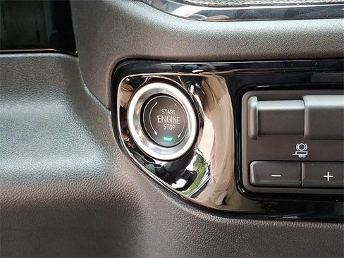 New 2025 Chevrolet Silverado 1500 ZR2 image 16