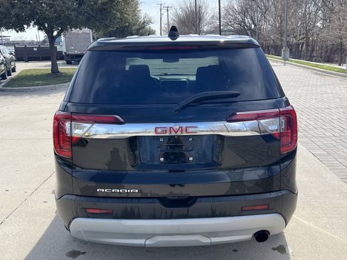 Used 2020 GMC Acadia SLE image 9