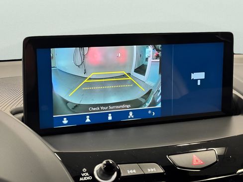 Used 2025 Acura RDX SH-AWD image 35