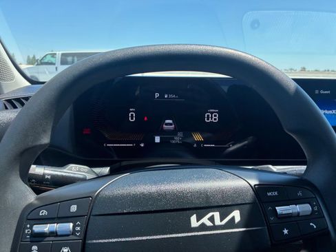 Used 2026 Kia K4 FWD image 38