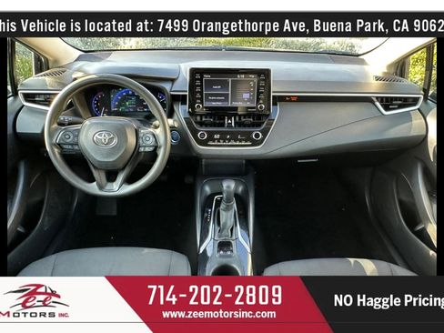 Used 2021 Toyota Corolla LE FWD image 17