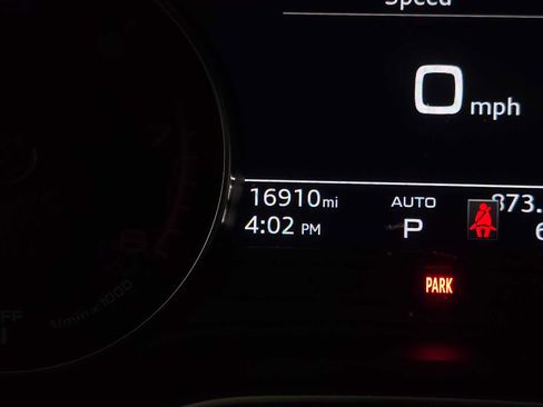 Used 2022 Audi A4 2.0T Premium image 28