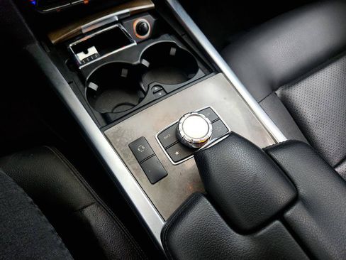 Used 2015 Mercedes-Benz E 350 4MATIC Wagon image 19