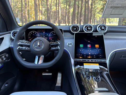 New 2026 Mercedes-Benz GLC 300 image 3