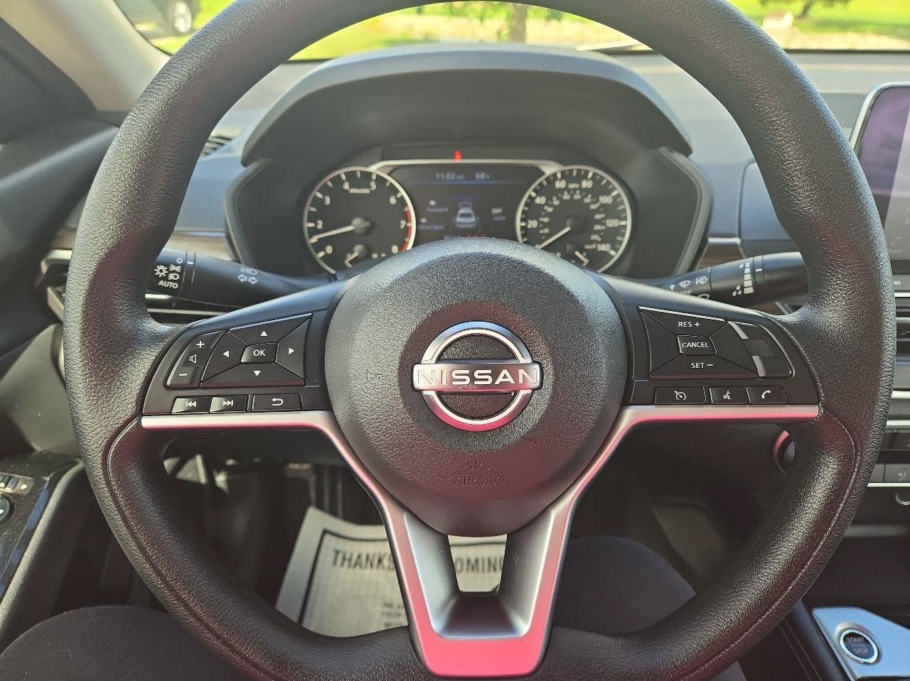 Used 2023 Nissan Altima 2.5 SV FWD image 12