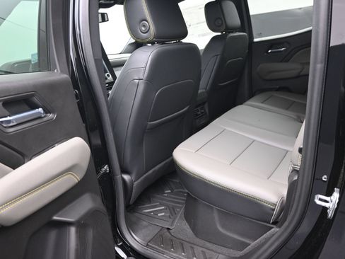 New 2026 Chevrolet Colorado ZR2 AWD/4WD image 25
