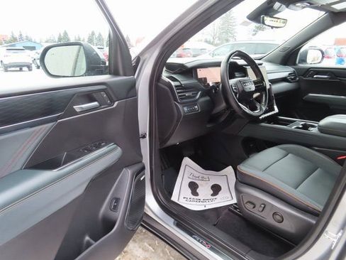 Used 2025 GMC Acadia AT4 w/ Super Cruise Package image 19