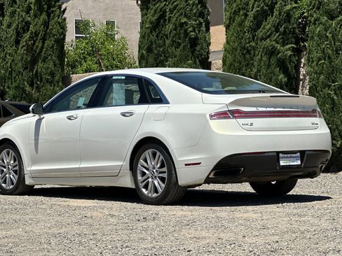 Used 2013 Lincoln MKZ FWD image 6