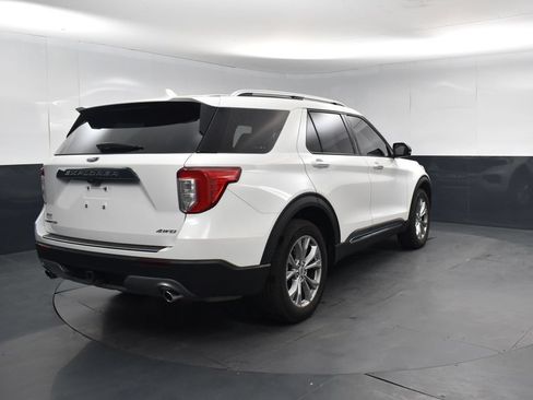 Used 2023 Ford Explorer Limited w/ Limited Technology Package AWD/4WD image 5