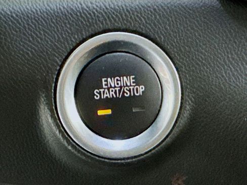 Used 2020 GMC Terrain SLT w/ Preferred Package image 31