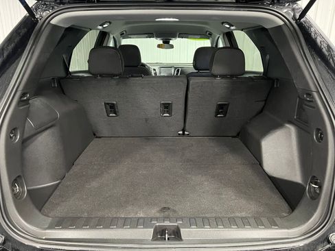 Used 2023 Chevrolet Equinox LT image 7