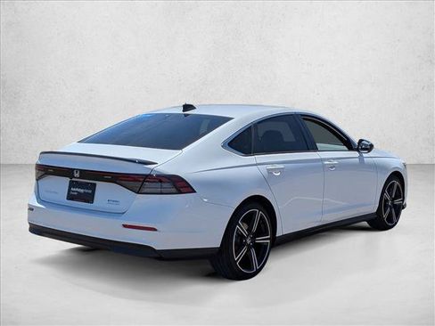 Used 2025 Honda Accord Sport image 5