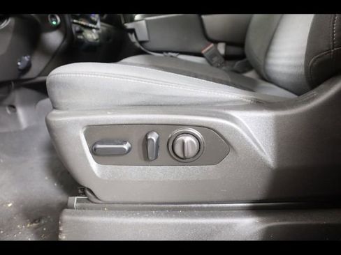 Used 2021 Chevrolet Silverado 1500 LT AWD/4WD image 14