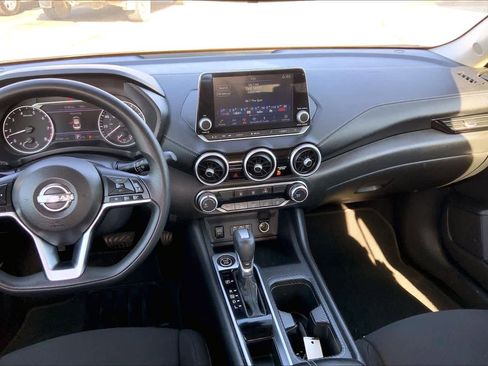 Used 2024 Nissan Sentra SV image 7